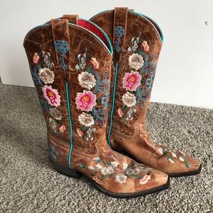 macie bean rose garden